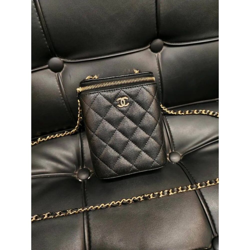 Chanel Women Pre-Loved Bag Very Good Condition